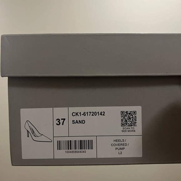 Charles & Keith Emmy Stiletto Heel Pumps - Picture 5 of 7